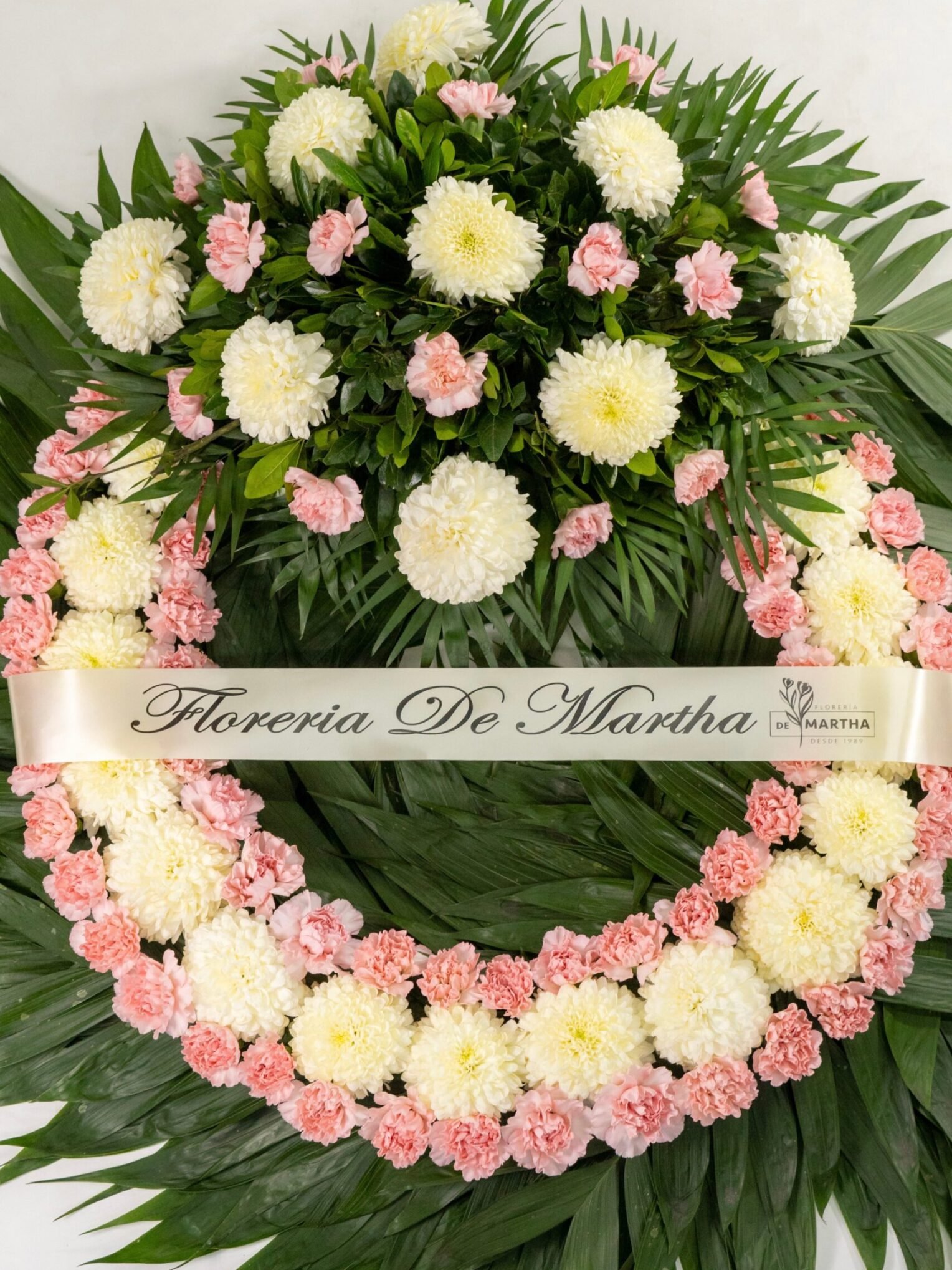 Corona ( 65 cm ) Polar - Clavel Rosita con Copete