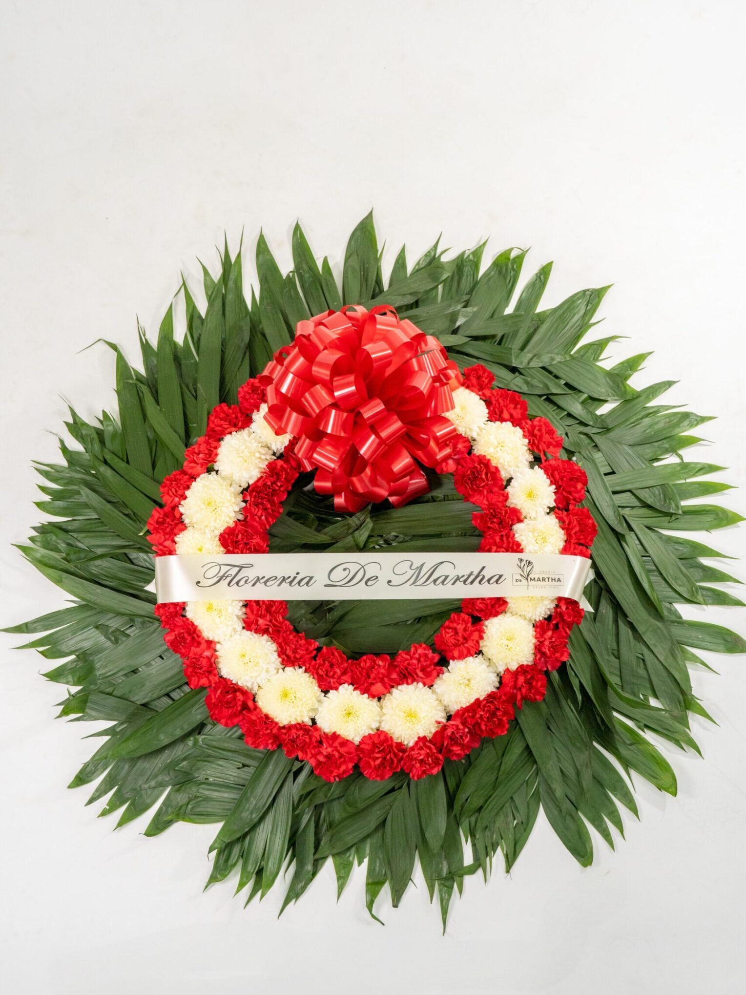 Corona ( 60 cm )Polar - Clavel Rojo Con Moño