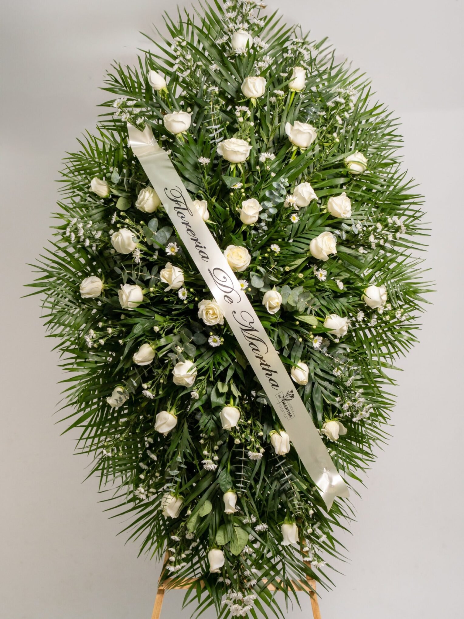 Medallón 36 Rosas Blancas